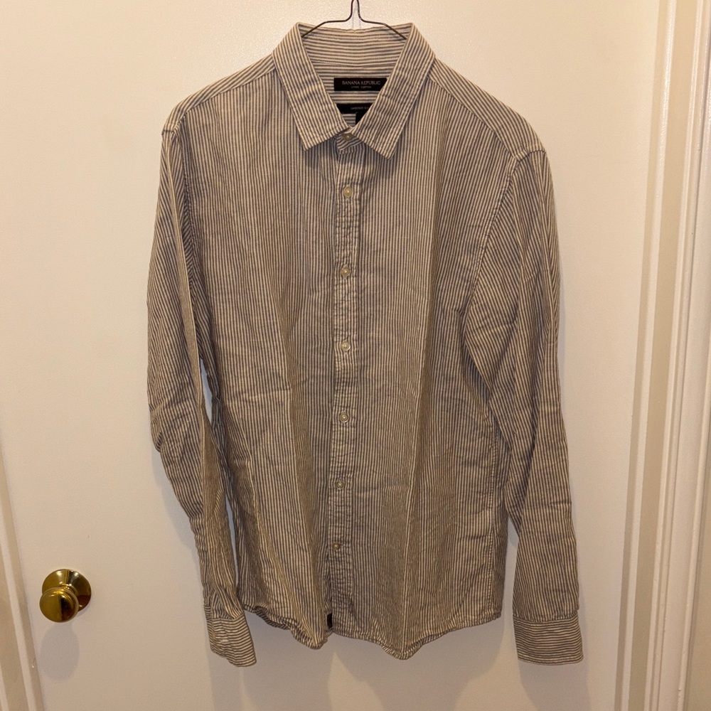 Banana Republic Crème and White Striped Casual Shirt Linen Cotton Blend